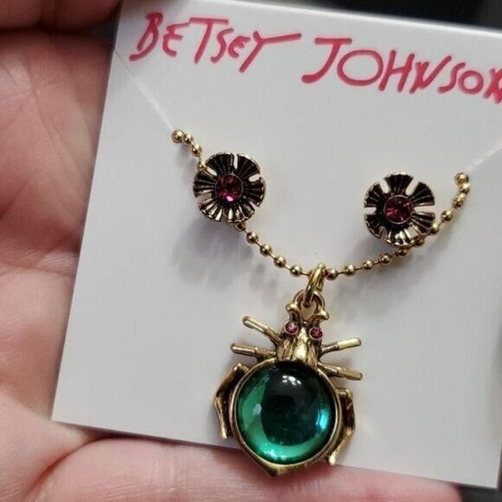 Betsey Johnson gold tone necklace & earring set